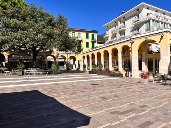 appartamento in vendita a Gardone Riviera