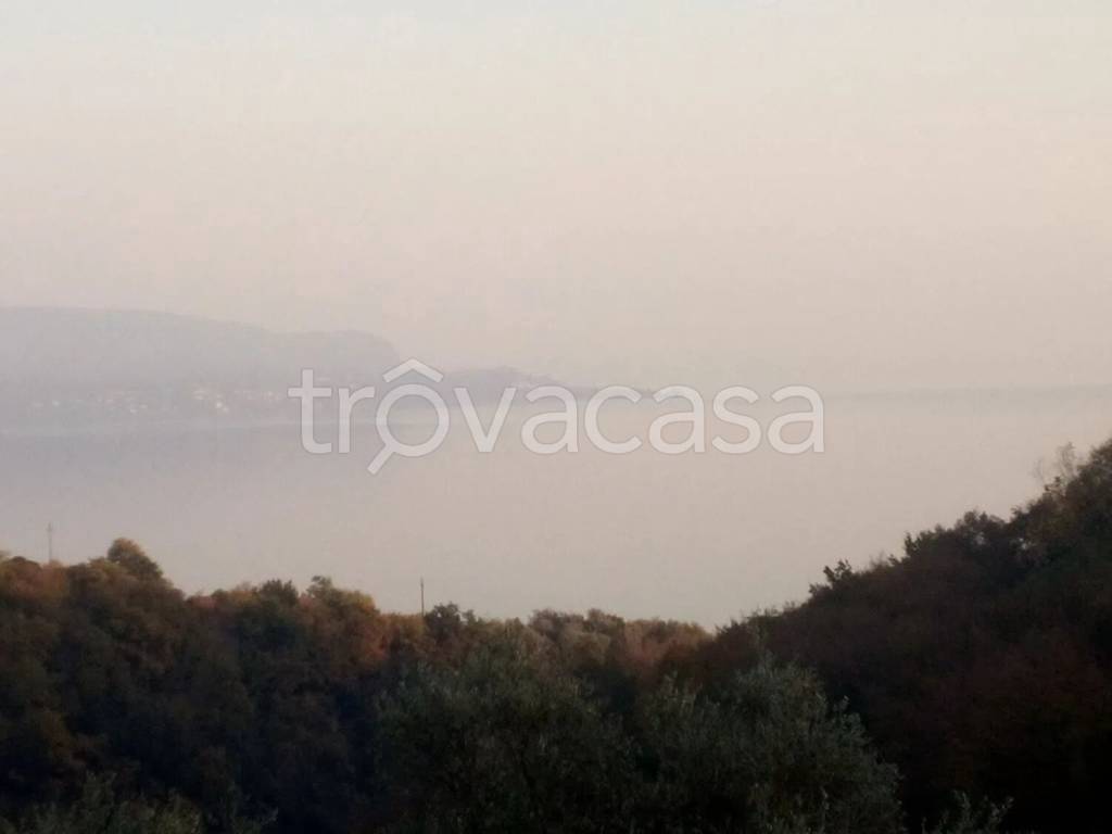 terreno edificabile in vendita a Gardone Riviera