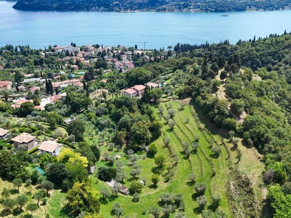 terreno agricolo in vendita a Gardone Riviera in zona Morgnaga