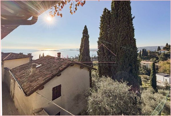 casa indipendente in vendita a Gardone Riviera