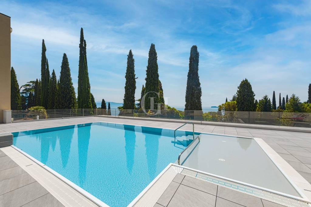 appartamento in vendita a Gardone Riviera