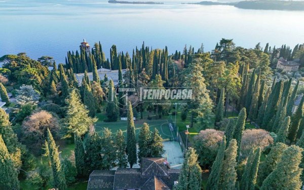 negozio in vendita a Gardone Riviera