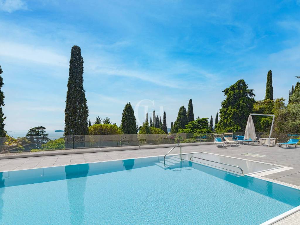appartamento in vendita a Gardone Riviera
