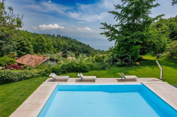 casa indipendente in vendita a Gardone Riviera
