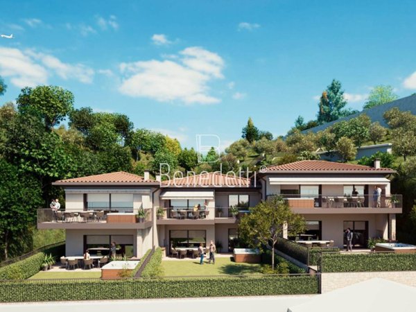 appartamento in vendita a Gardone Riviera in zona Fasano