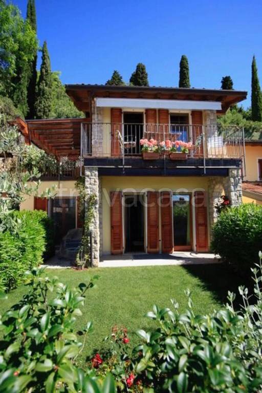 casa indipendente in vendita a Gardone Riviera