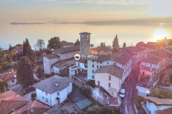 casa indipendente in vendita a Gardone Riviera in zona Fasano