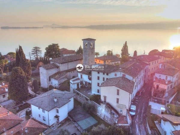 appartamento in vendita a Gardone Riviera in zona Fasano