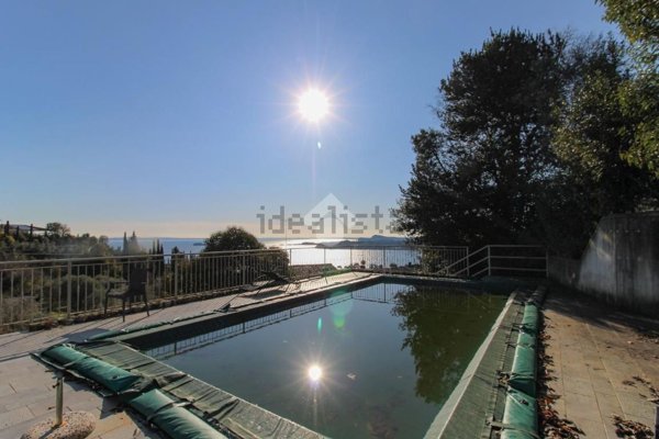 appartamento in vendita a Gardone Riviera