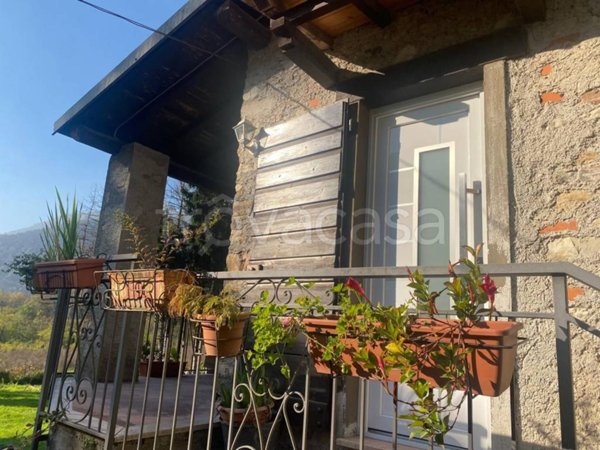 casa indipendente in vendita a Gardone Riviera