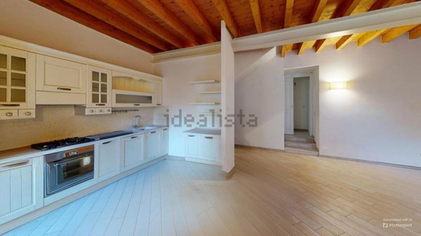 casa indipendente in vendita a Gardone Riviera in zona Morgnaga