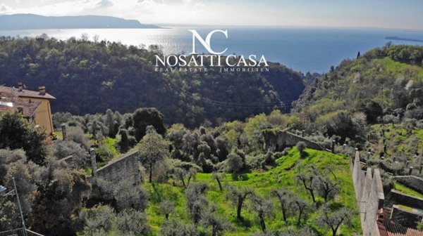 appartamento in vendita a Gardone Riviera in zona Fasano
