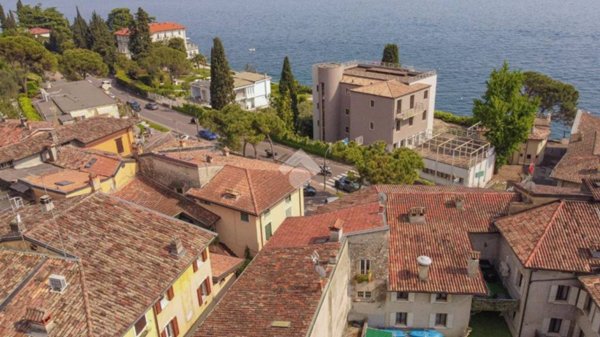 casa indipendente in vendita a Gardone Riviera