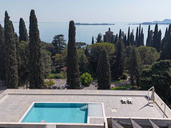 appartamento in vendita a Gardone Riviera