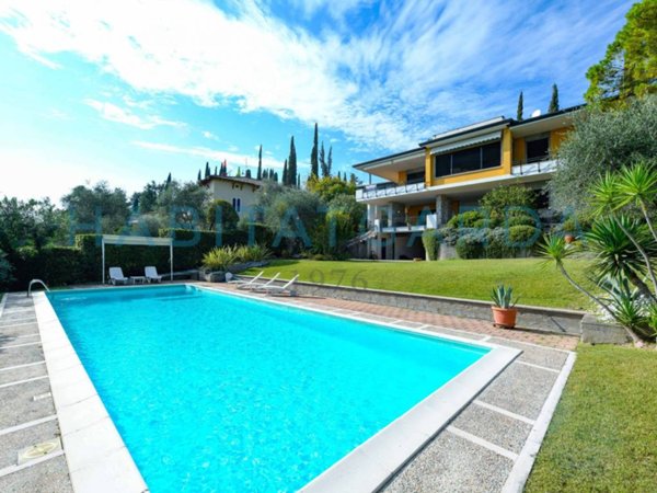 casa indipendente in vendita a Gardone Riviera