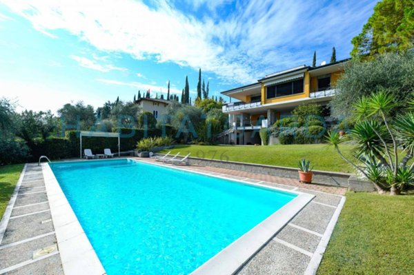 casa indipendente in vendita a Gardone Riviera