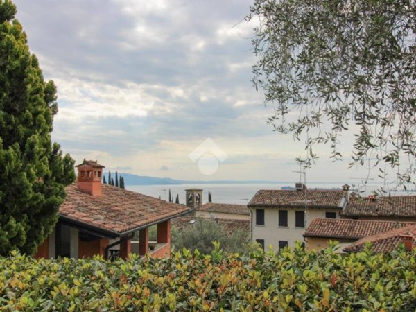 appartamento in vendita a Gardone Riviera