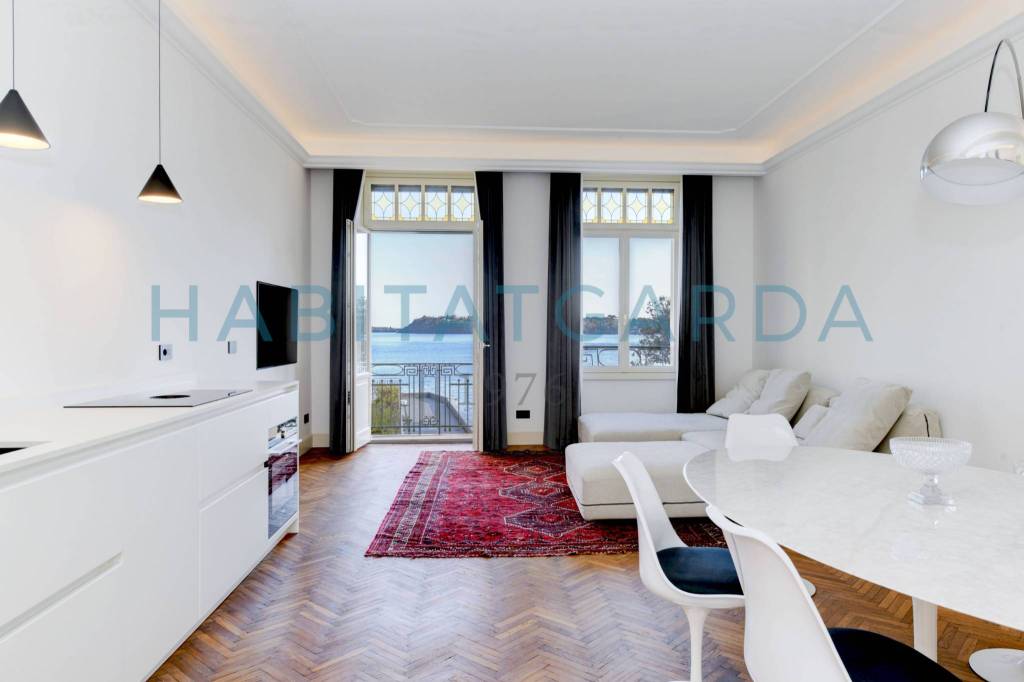 appartamento in vendita a Gardone Riviera