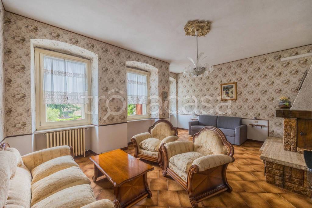 appartamento in vendita a Gardone Riviera