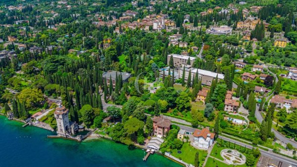 appartamento in vendita a Gardone Riviera