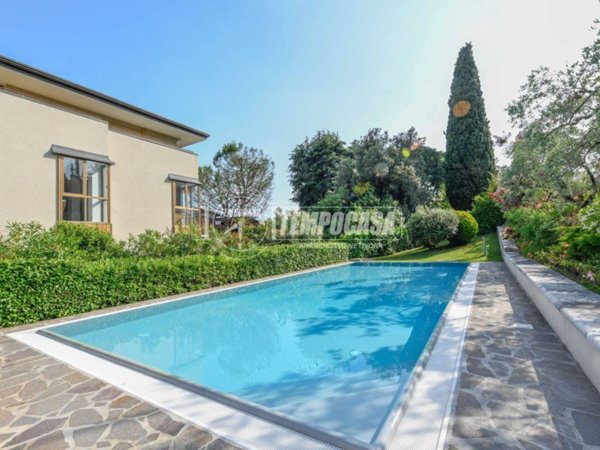appartamento in vendita a Gardone Riviera
