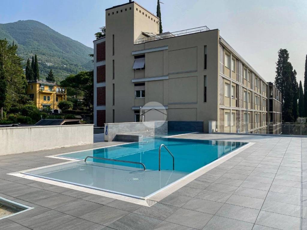 appartamento in vendita a Gardone Riviera
