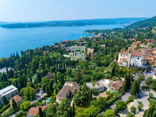 appartamento in vendita a Gardone Riviera
