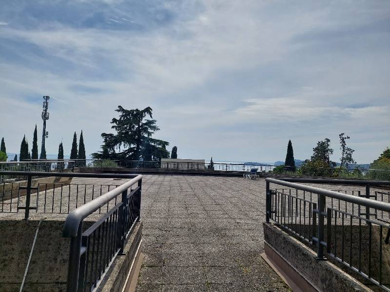 negozio in vendita a Gardone Riviera