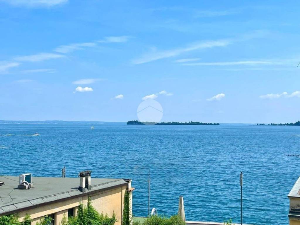 appartamento in vendita a Gardone Riviera