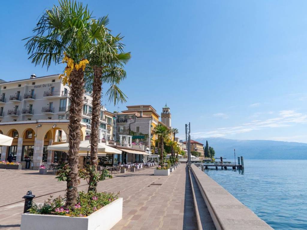 appartamento in vendita a Gardone Riviera
