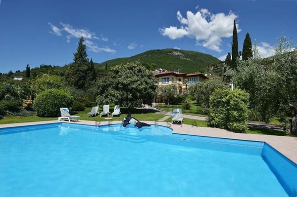 casa indipendente in vendita a Gardone Riviera