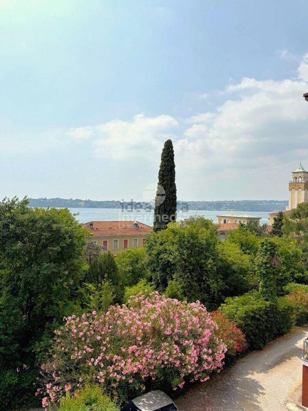 appartamento in vendita a Gardone Riviera