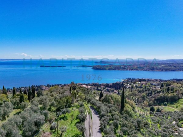 intera palazzina in vendita a Gardone Riviera