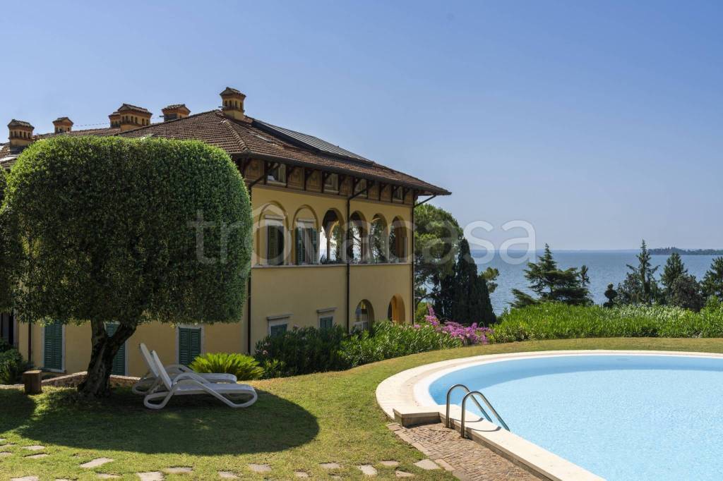 appartamento in vendita a Gardone Riviera