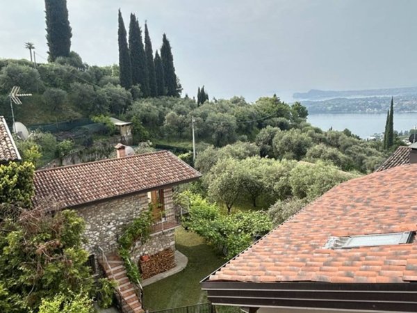 casa indipendente in vendita a Gardone Riviera