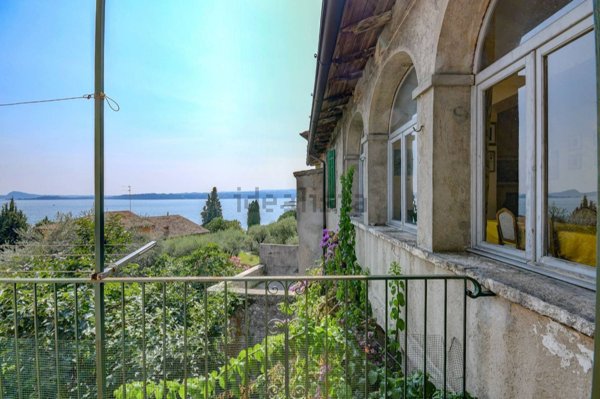 casale in vendita a Gardone Riviera in zona Fasano