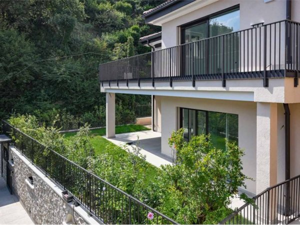 appartamento in vendita a Gardone Riviera