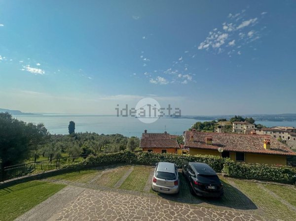 appartamento in vendita a Gardone Riviera in zona Fasano