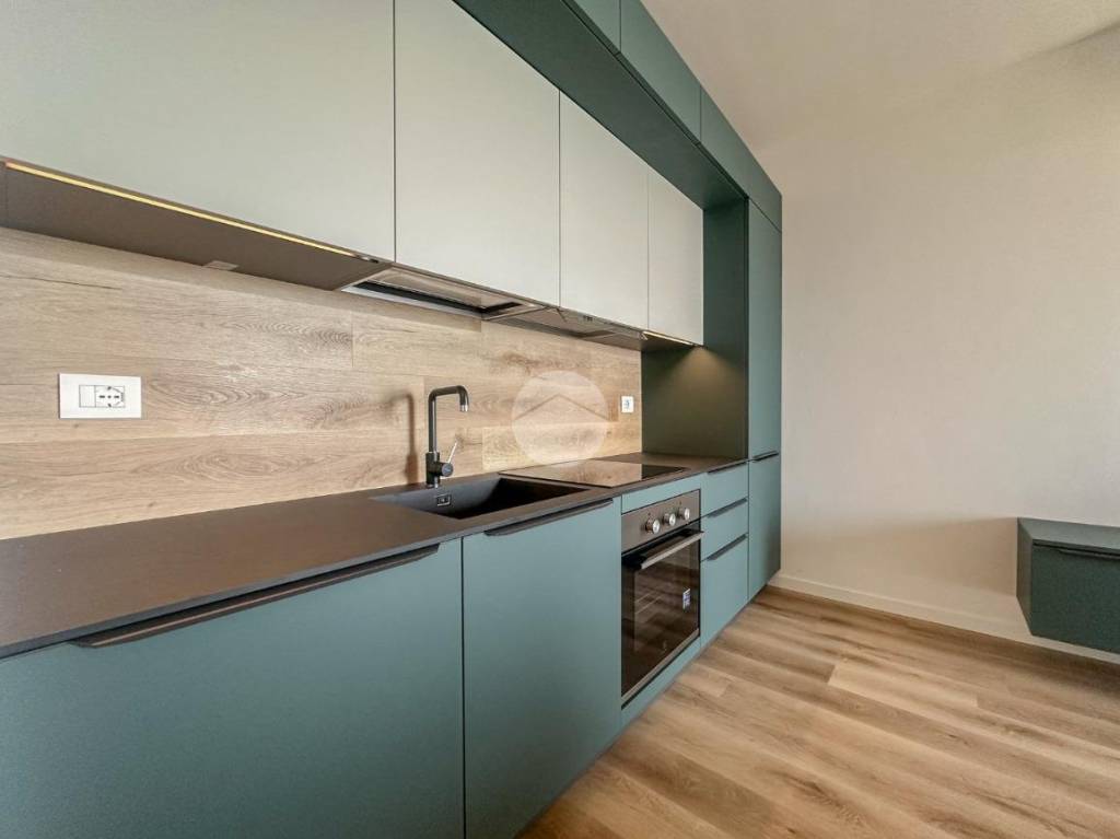 appartamento in vendita a Gardone Riviera in zona Fasano