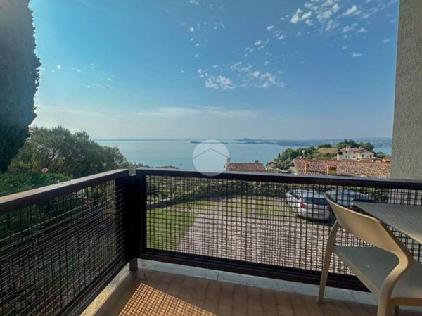 appartamento in vendita a Gardone Riviera in zona Fasano