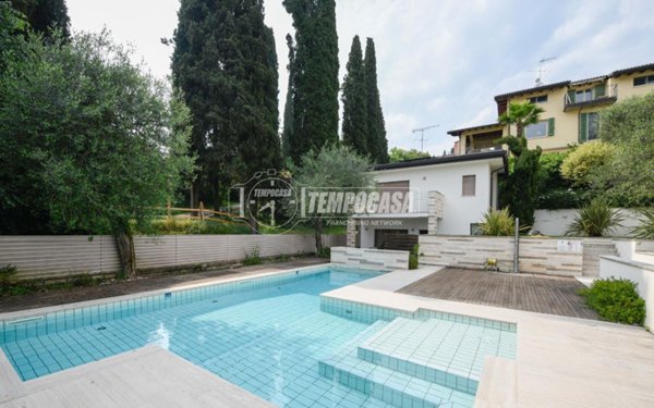 casa indipendente in vendita a Gardone Riviera