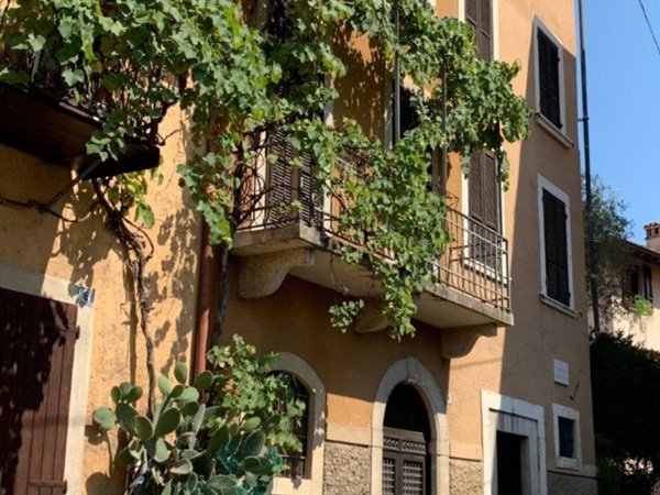 casa indipendente in vendita a Gardone Riviera