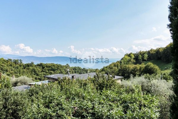 quadrivano in vendita a Gardone Riviera