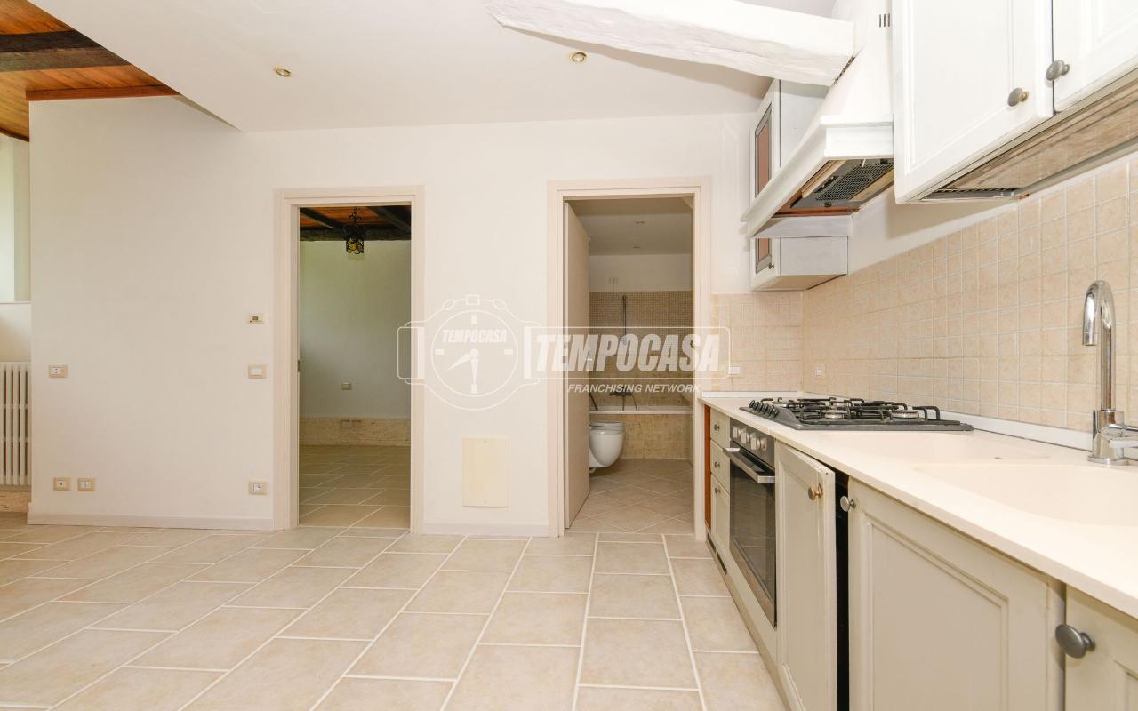 appartamento in vendita a Gardone Riviera