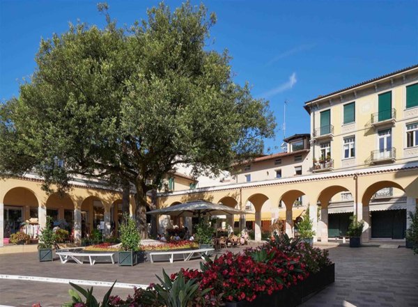 appartamento in vendita a Gardone Riviera