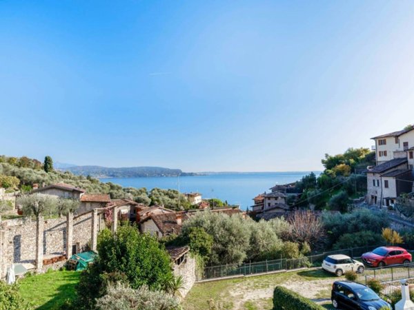 casa indipendente in vendita a Gardone Riviera