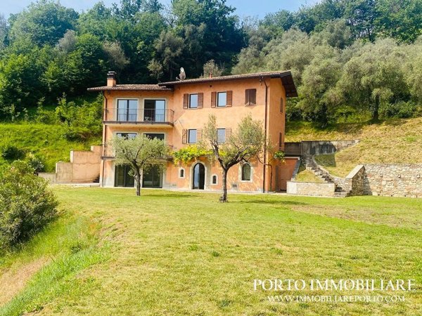casa indipendente in vendita a Gardone Riviera
