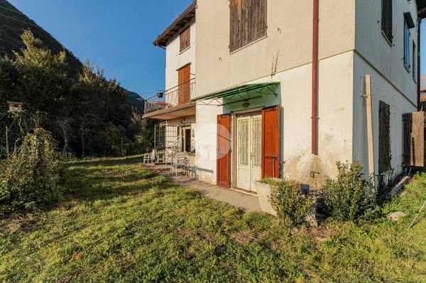 appartamento in vendita a Gardone Riviera in zona San Michele