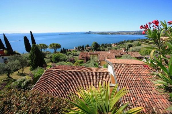casa indipendente in vendita a Gardone Riviera