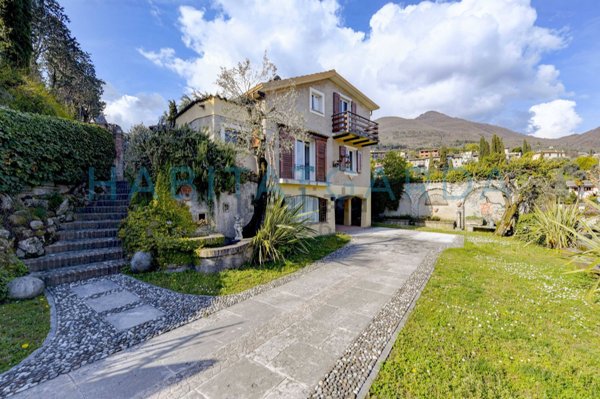 casa indipendente in vendita a Gardone Riviera